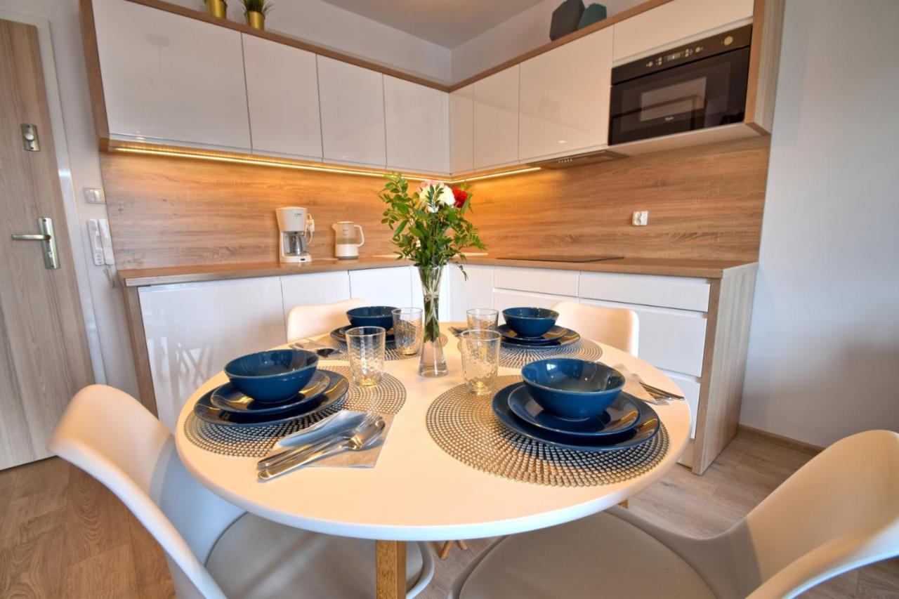 Apartament Z Widokiem, Osiedle Feniks Kołobrzeg Exteriör bild
